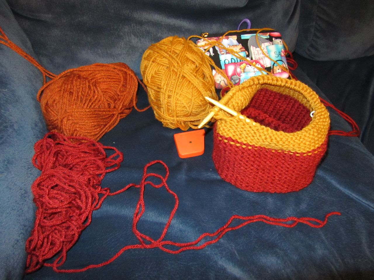 WhatвЂ™s with all the ugly hats? В« Redshirt Knitting Archives